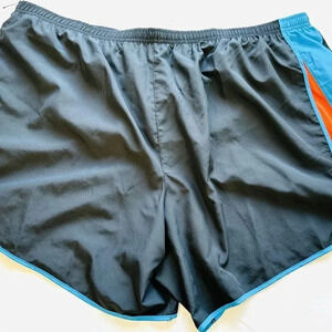 NWT NIKE Women Mid Rise Drawstring Built-in-Underwear Black Shorts Plus Size 3X